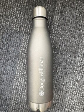 DOUGLAS ELLIMAN H2Go Water Bottle - Gray